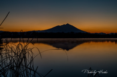 夜明けの筑波山