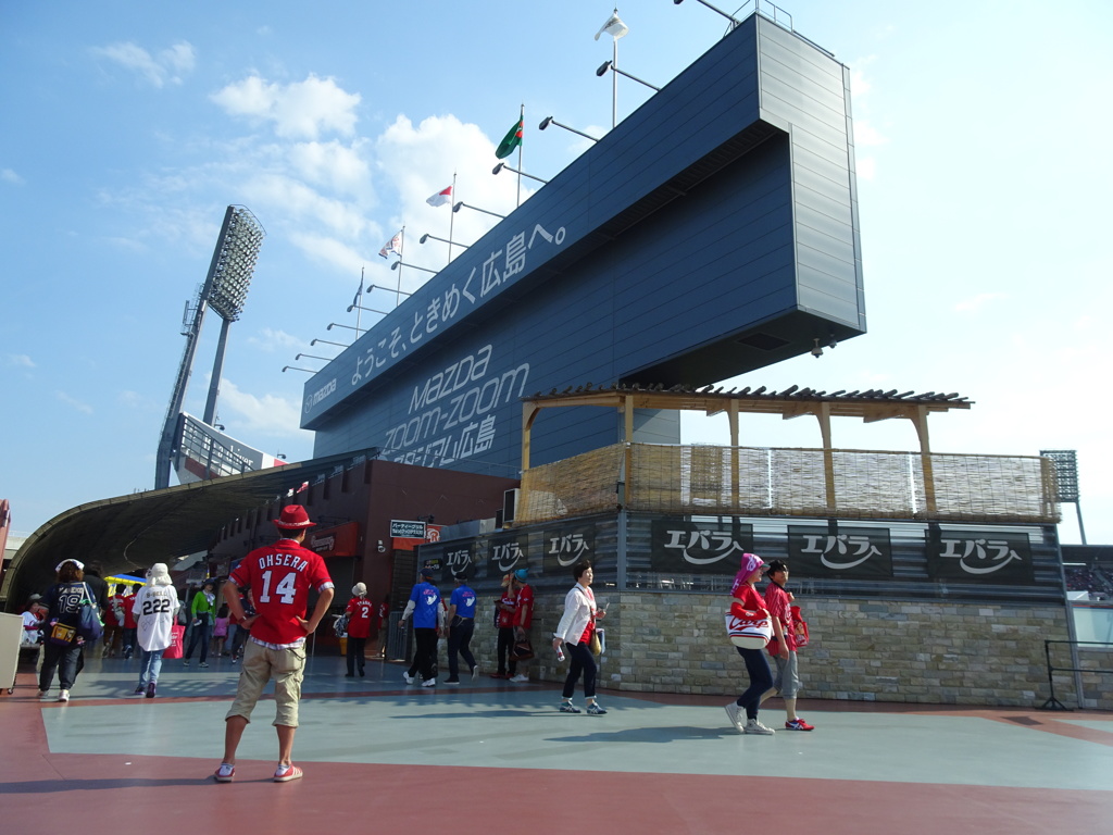 バックネット裏2。