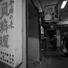 モノクロ散歩2015：貝の店