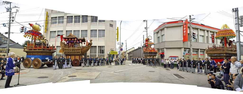 福野神明社春季祭礼2016：福野曳山勢揃いｂ