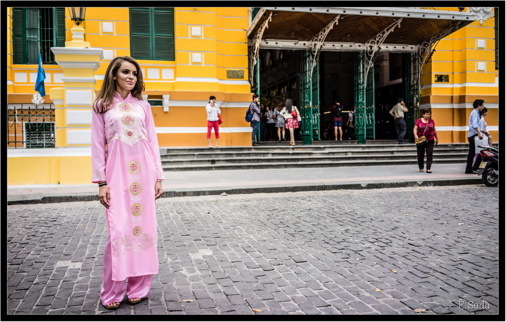 ピンクアオザイ３