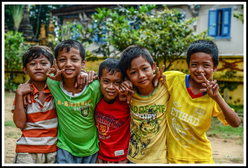 クメールの子供たち