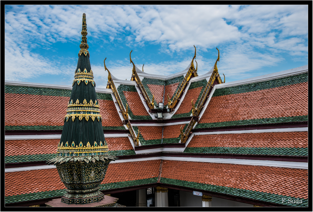 青空によく似合う