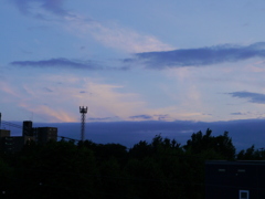 空の青がきれいだったので