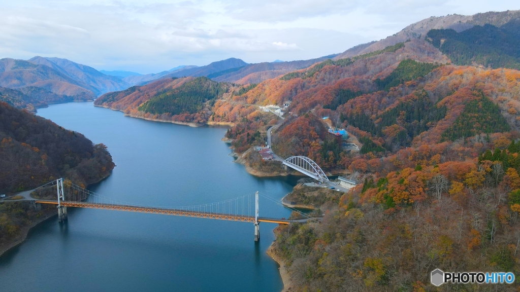 九頭竜湖の紅葉