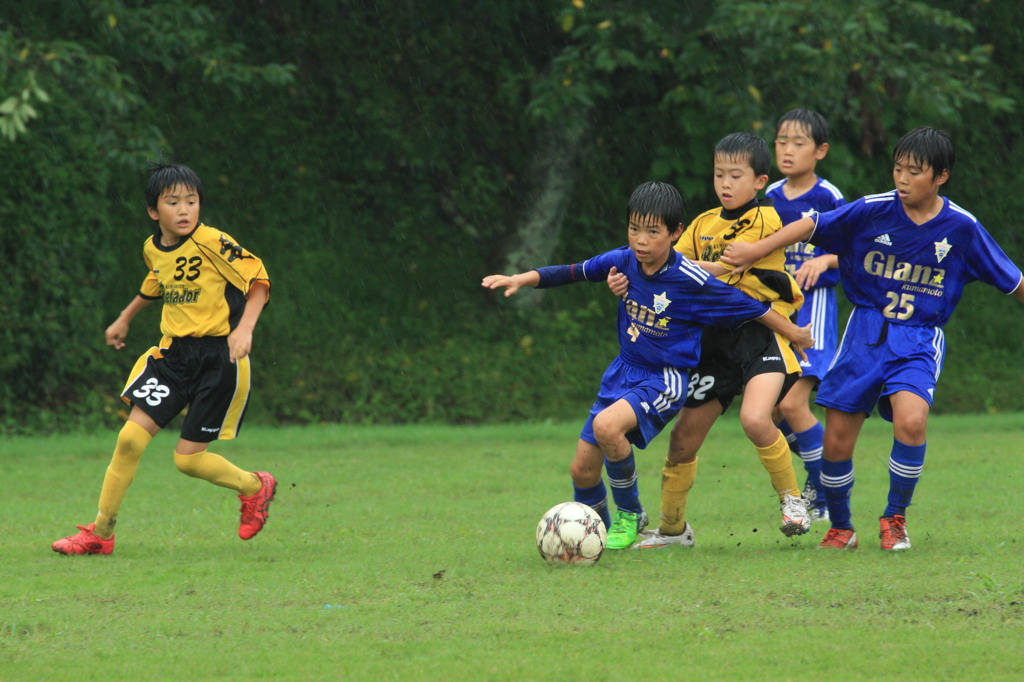 IMG_2244雨の中のサッカー