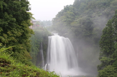 音止めの滝。