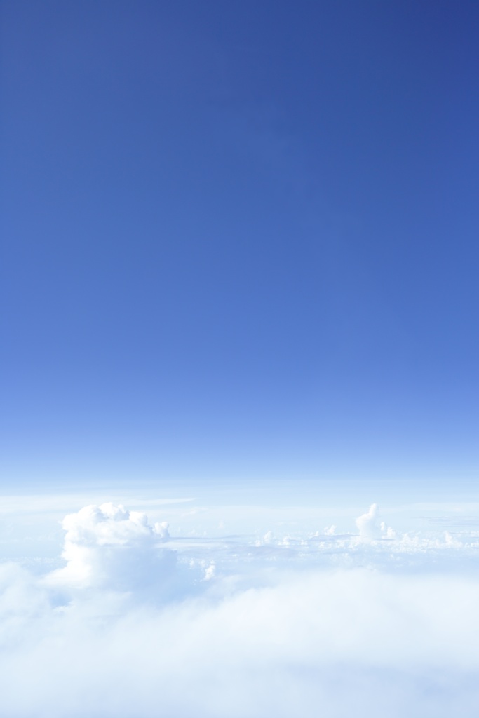 空の彼方へ
