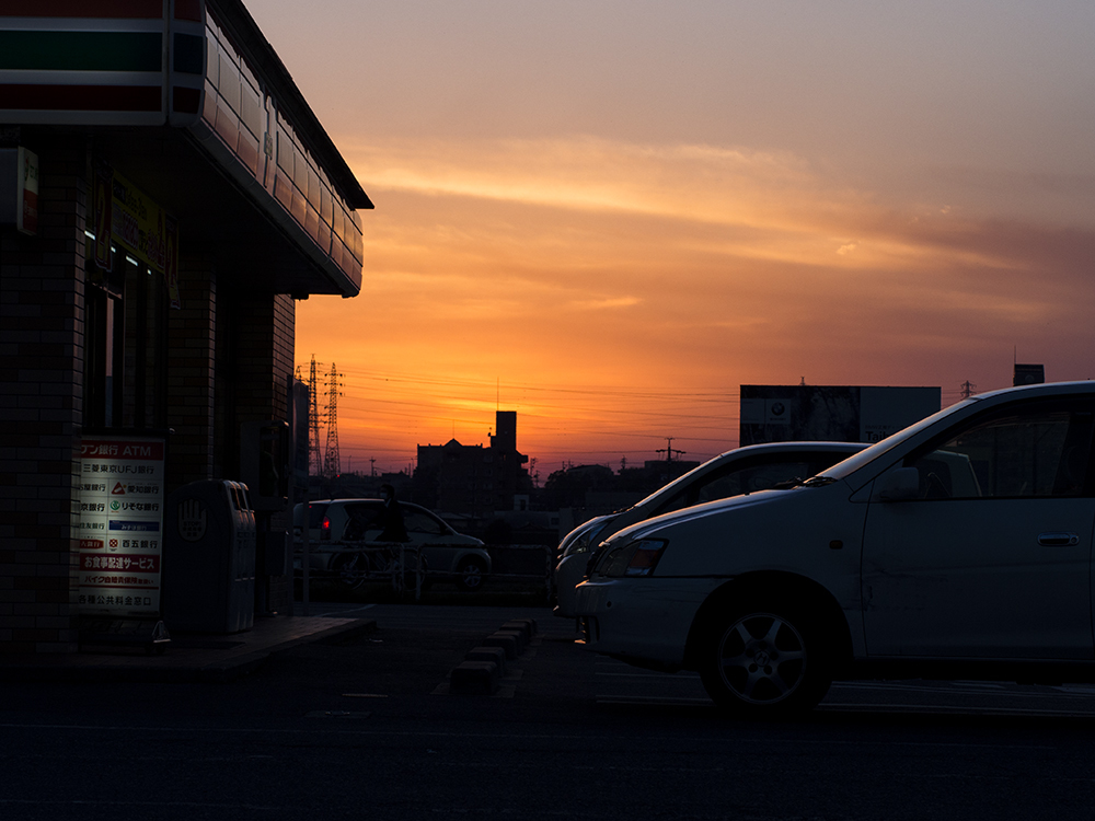 夕景～コンビニ前