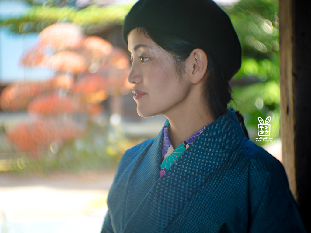 高山着物女子　日陰