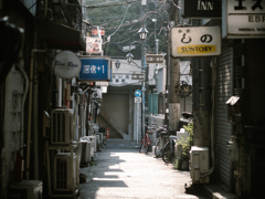 ゴールデン街朝の通り