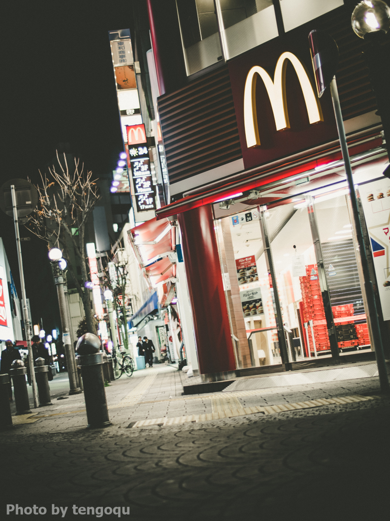 マクド前