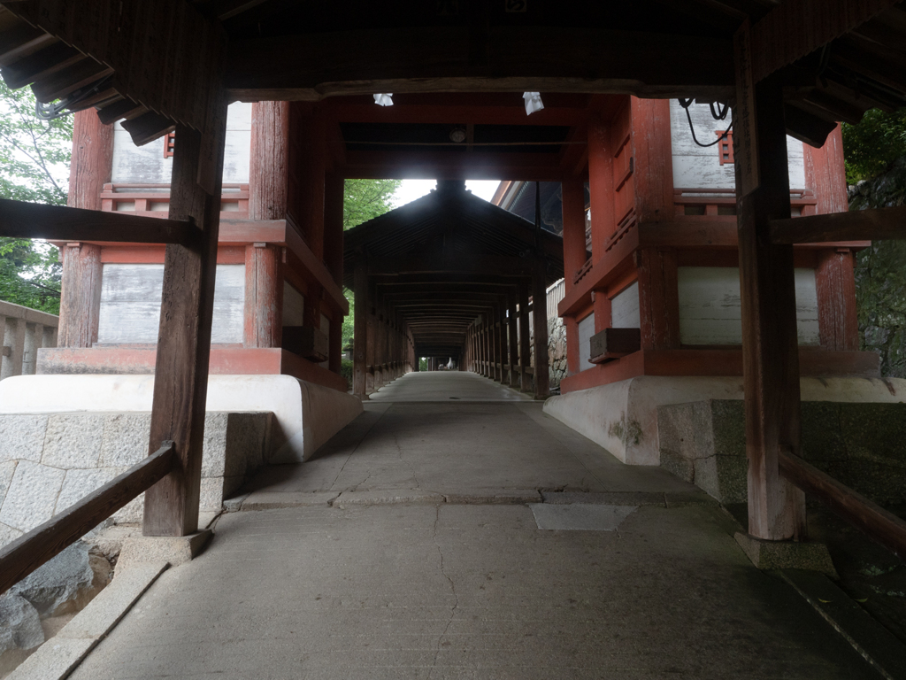 吉備津神社 回廊前