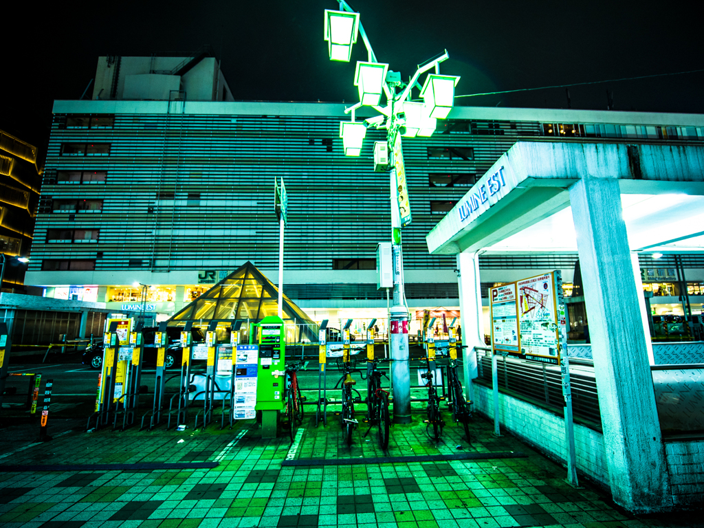 新宿駅前