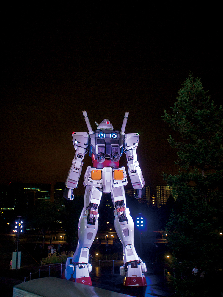 ダイバーシティ東京　ガンダム像