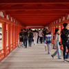 厳島神社 賑わう