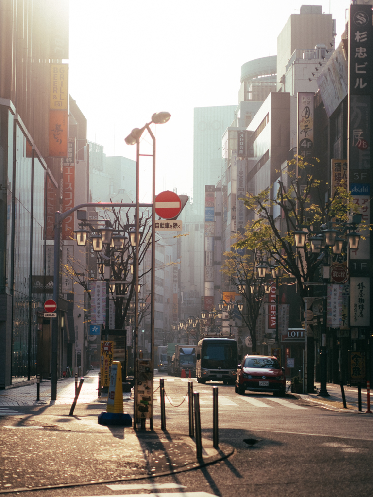 新宿朝景