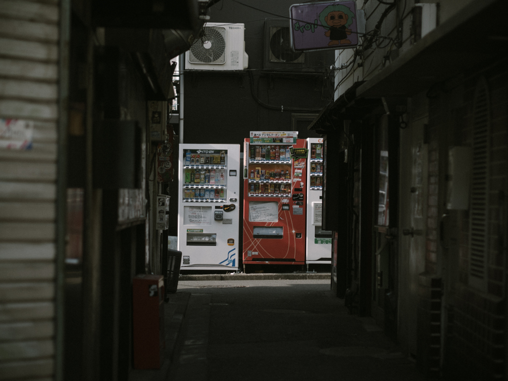 ゴールデン街で自販機