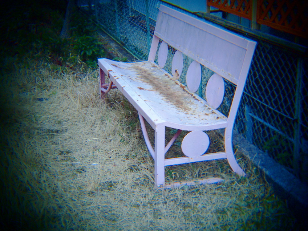 ベンチ
