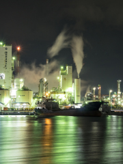 四日市工場夜景 タンカー