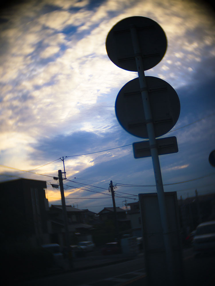 道路標識にシゴトしてもらった模様