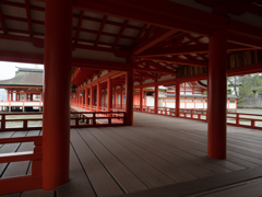 朝の厳島神社