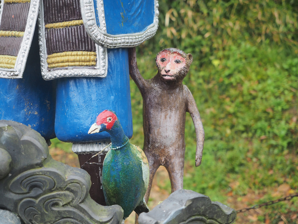 吉備津彦神社 桃太郎像 サル キジ