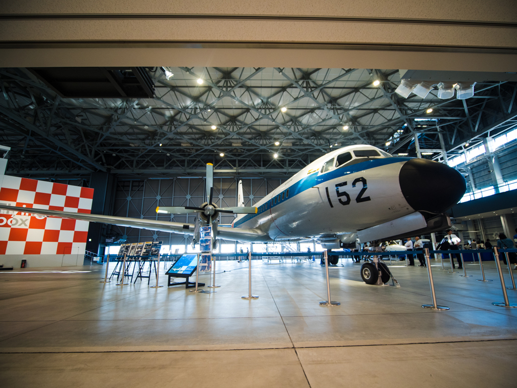 YS-11