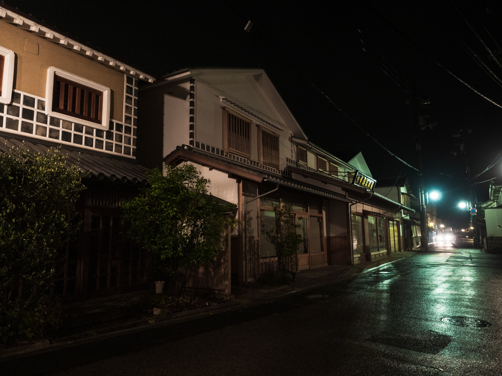 倉の街