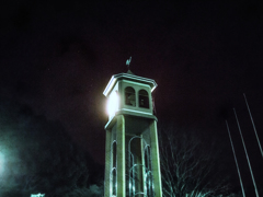 時計塔とオリオン