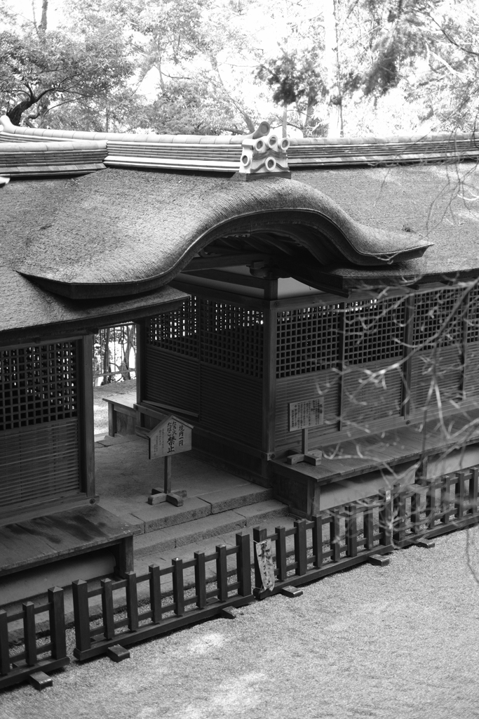 石上神宮内出雲建雄神社拝殿外観（奈良）