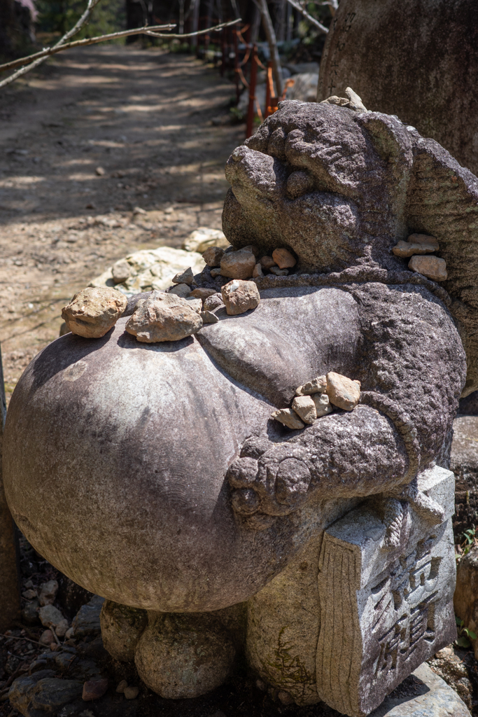 谷汲山華厳寺たぬき像