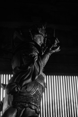 東大寺大仏殿多聞天（奈良）