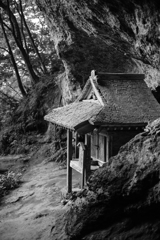 三徳山三佛寺元結掛堂（鳥取）