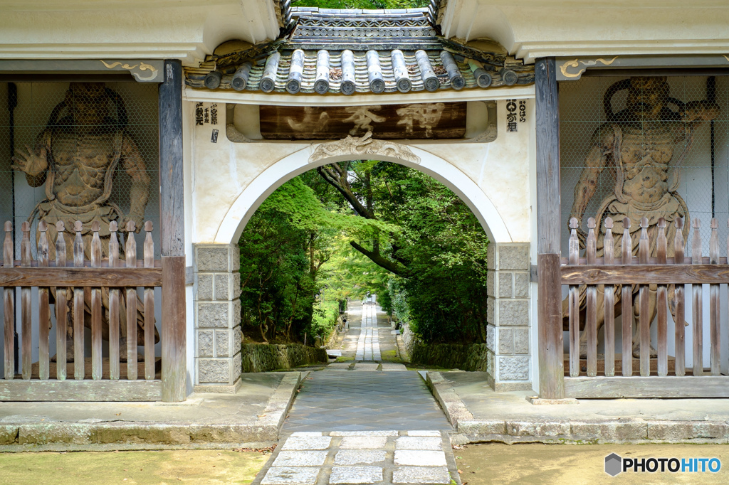 満願寺仁王門（兵庫県川西市）