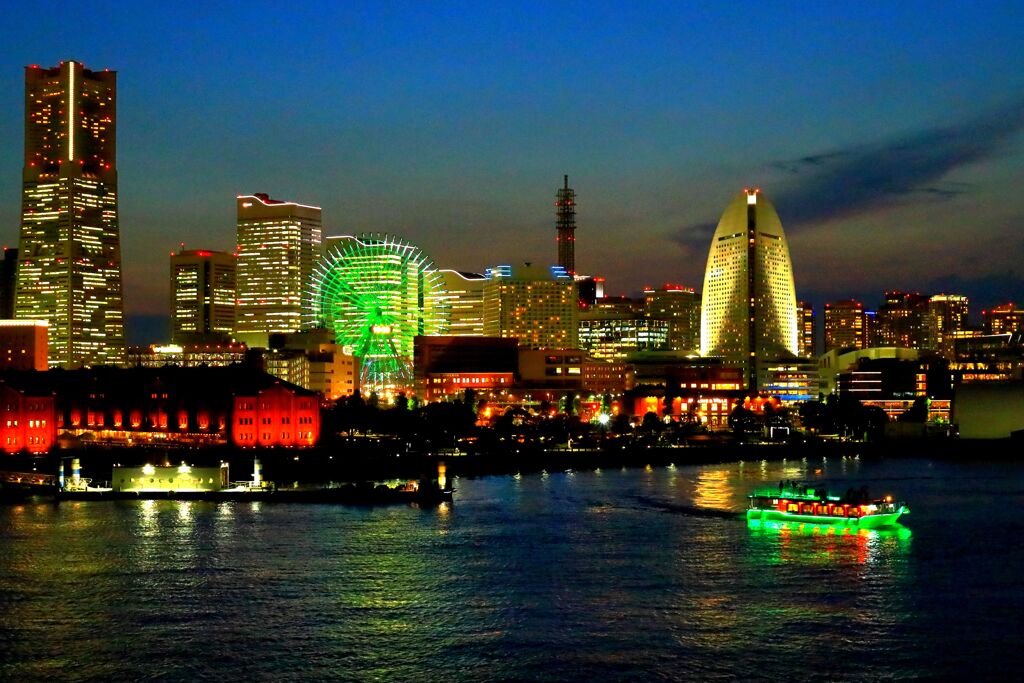 夜の港町