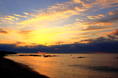 夜明けの海