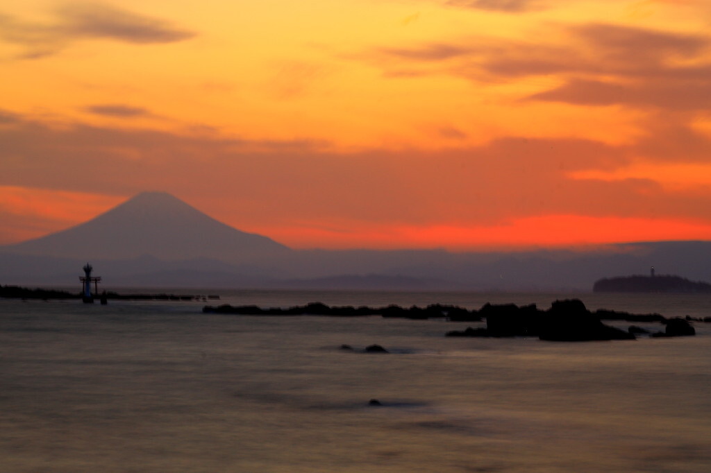 夕暮れの海