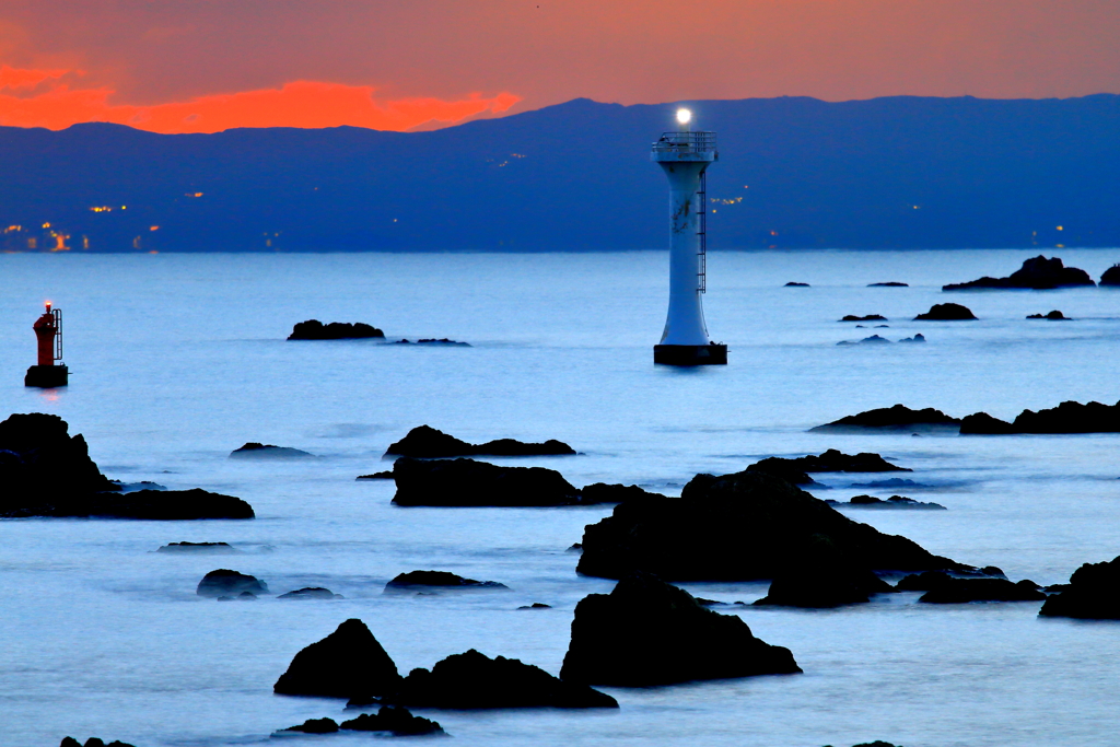 夕暮れの海