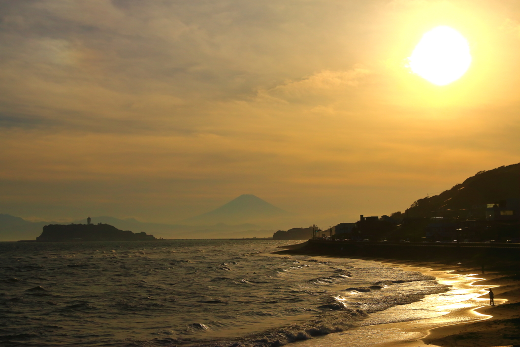 夕暮れの海