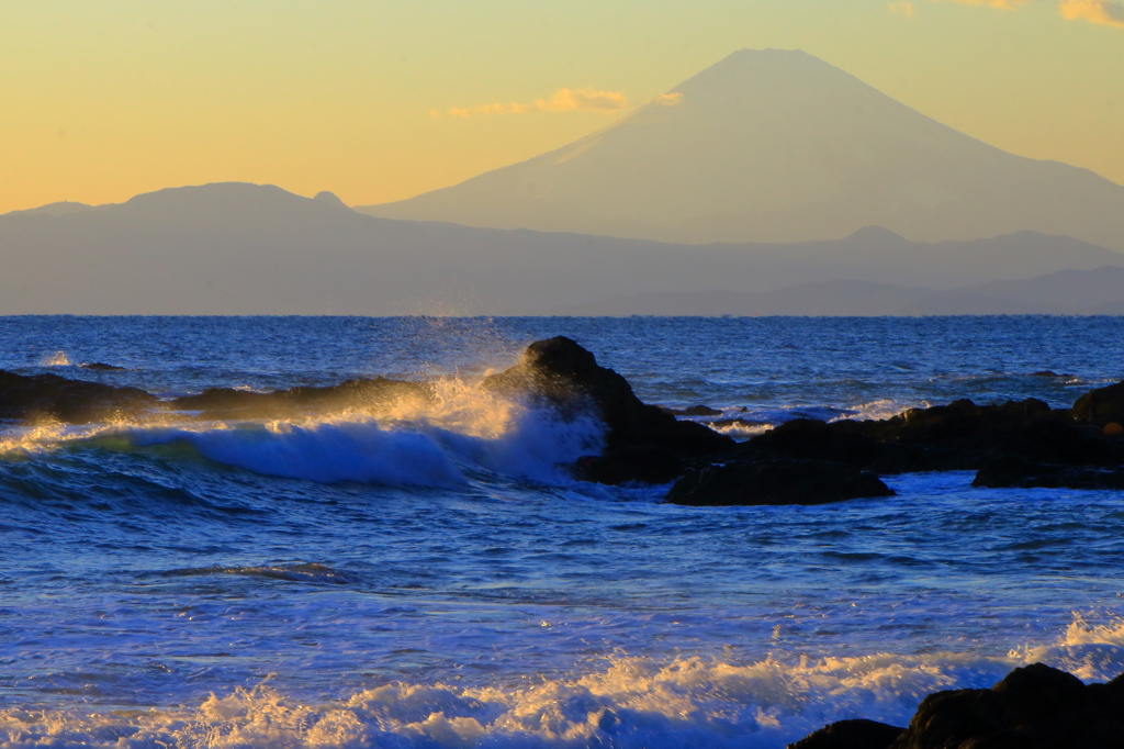 冬の海辺