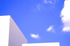 ２１世紀美術館の屋根と空