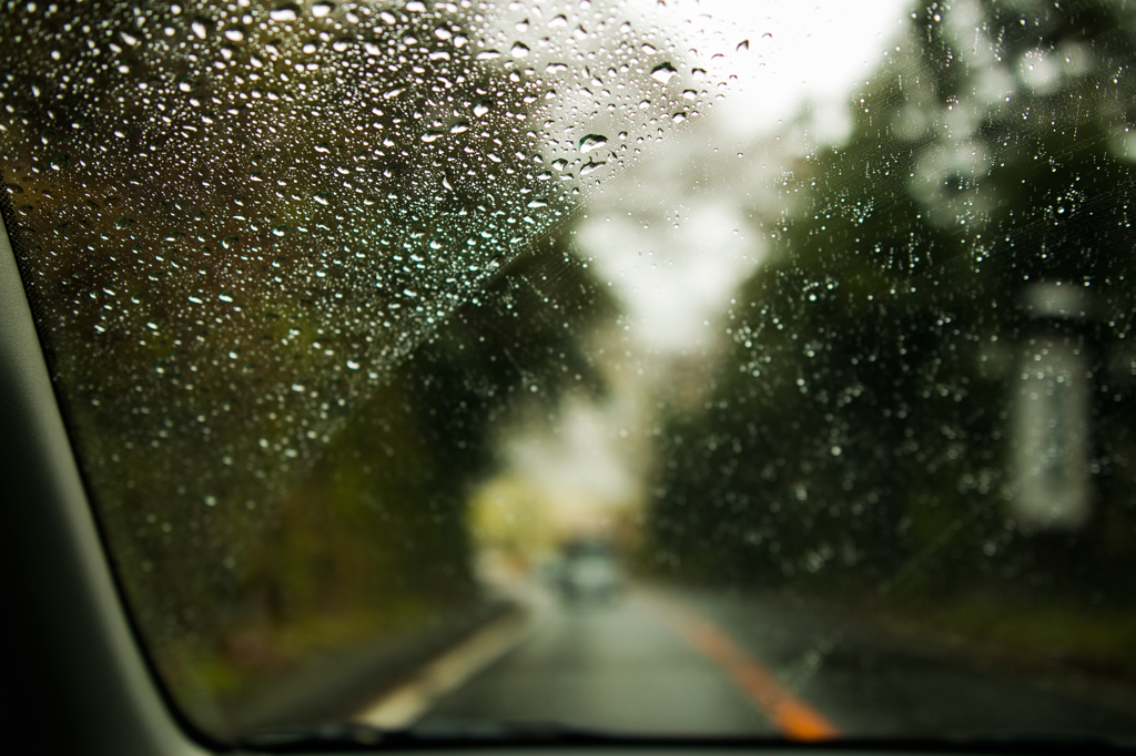 雨のドライブ