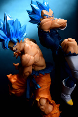 孫悟空 & ベジータ