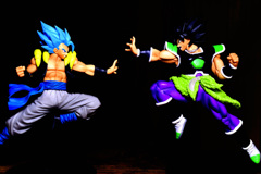 ゴジータ　vs　ブロリー　２