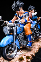 ドラゴンボール　父子 バイク