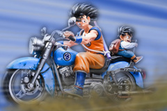 ドラゴンボール　父子 バイク