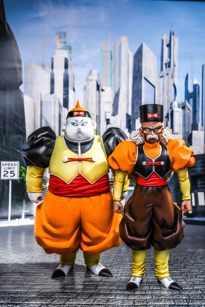 街に人造人間 現る