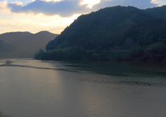 湖の夕暮れ