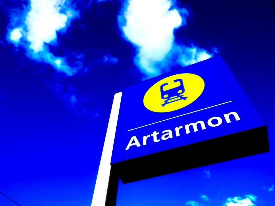 Artarmon train station in Sydney